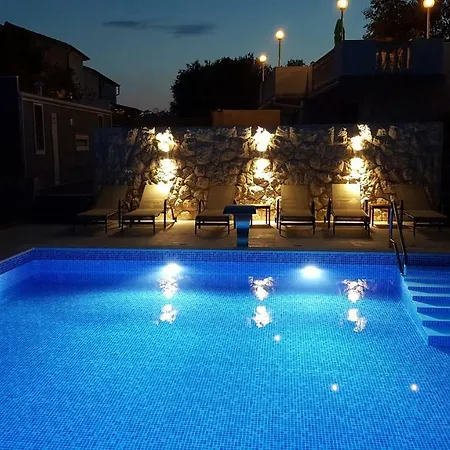 فندق مبيت وإفطار Anka