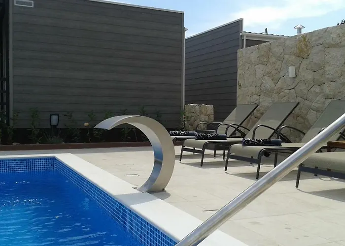 Anka Bed & Breakfast 4*