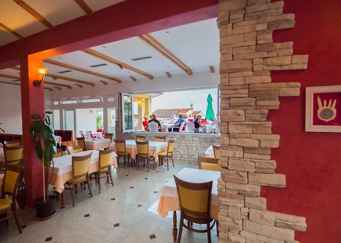 Couette-café Anka 4*