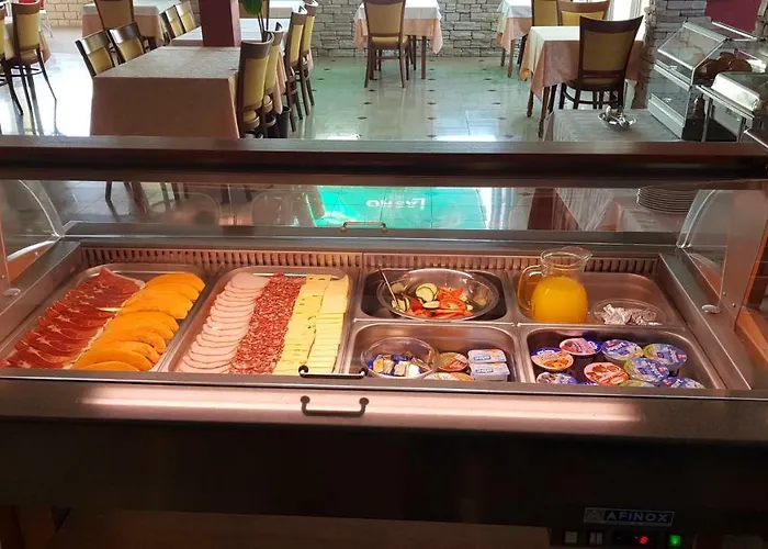 Couette-café Anka 4*